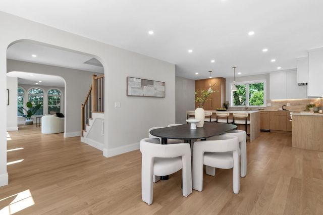 315 Crafts St, Newton, MA 02460