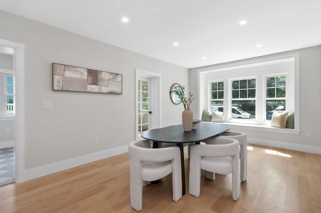 315 Crafts St, Newton, MA 02460