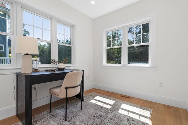 315 Crafts St, Newton, MA 02460