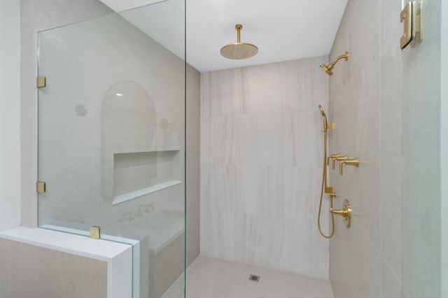 315 Crafts St, Newton, MA 02460