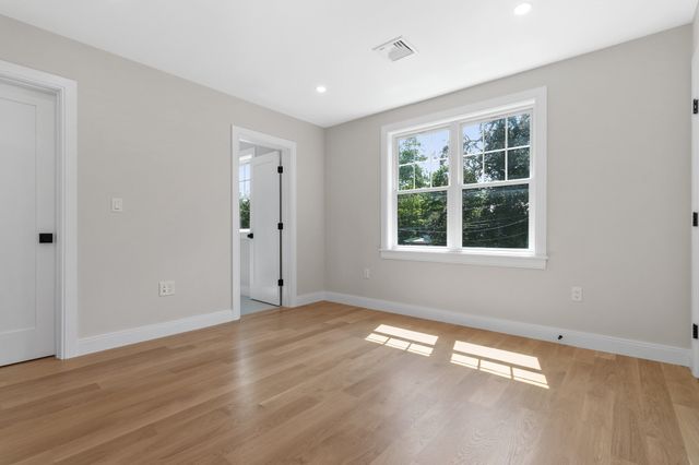 315 Crafts St, Newton, MA 02460