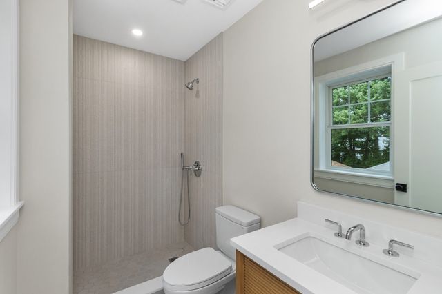 315 Crafts St, Newton, MA 02460