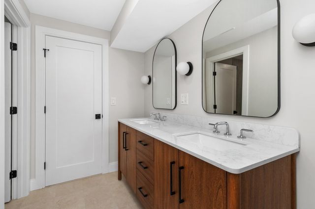 315 Crafts St, Newton, MA 02460