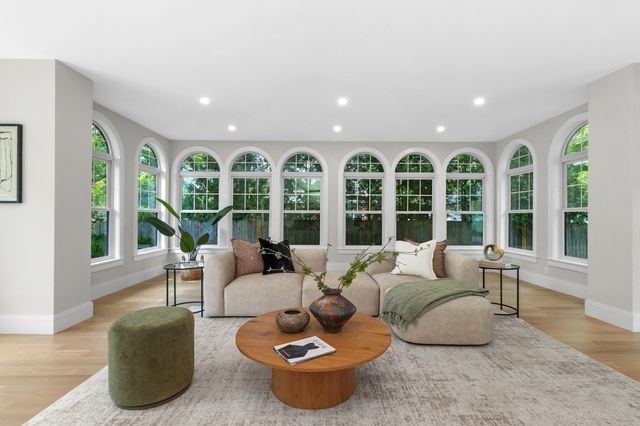 315 Crafts St, Newton, MA 02460