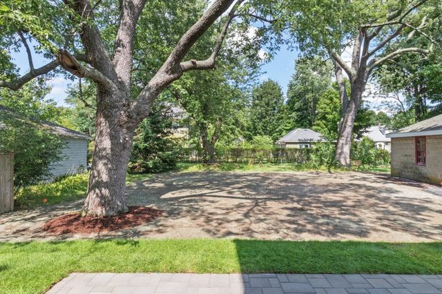 315 Crafts St, Newton, MA 02460