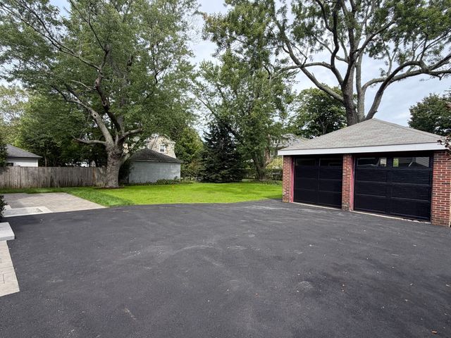 315 Crafts St, Newton, MA 02460