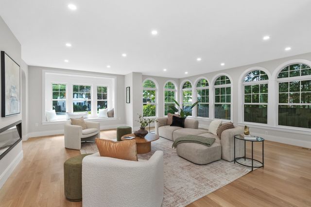 315 Crafts St, Newton, MA 02460
