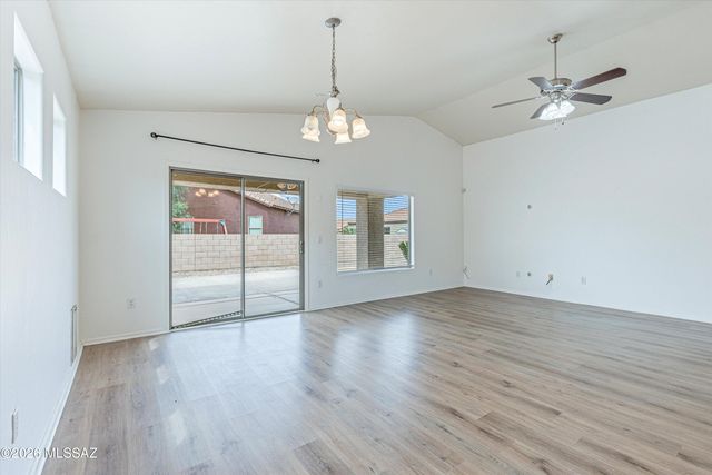 12693 N Fallen Fence Lane, Marana, AZ 85653