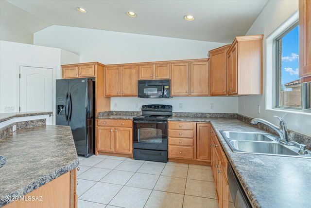 12693 N Fallen Fence Lane, Marana, AZ 85653
