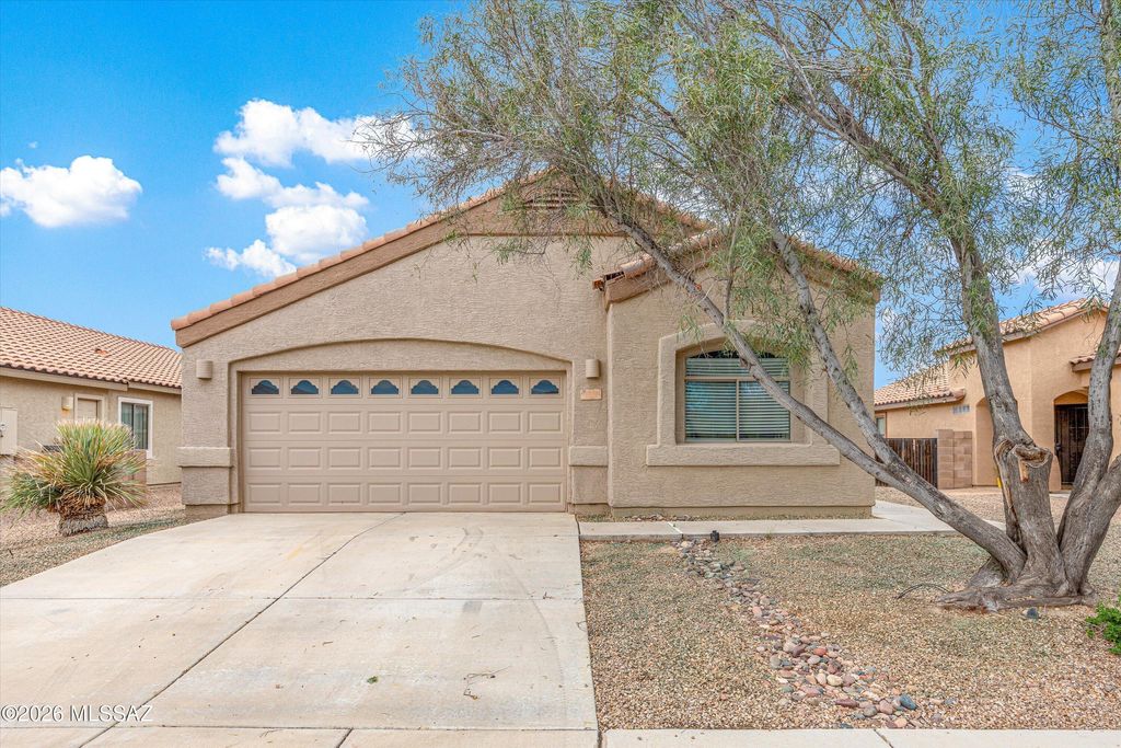 12693 N Fallen Fence Lane, Marana, AZ 85653
