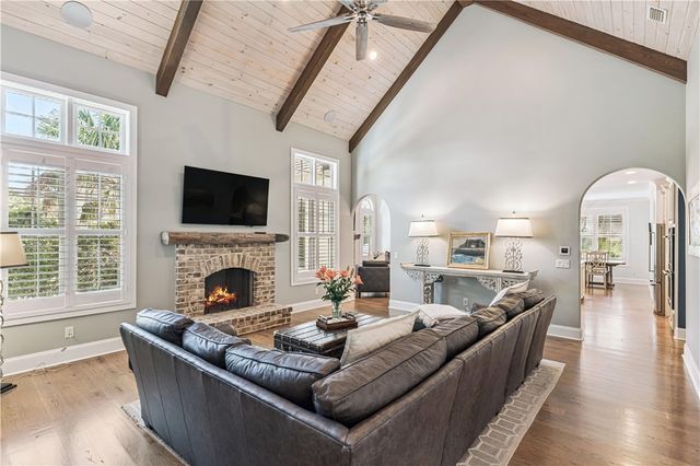 306 Broadway Street, St Simons Island, GA 31522