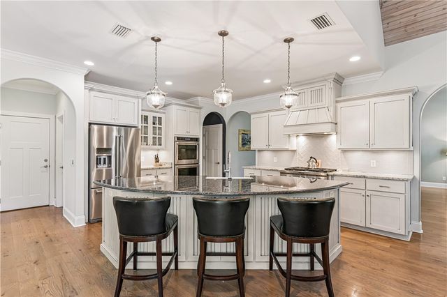 306 Broadway Street, St Simons Island, GA 31522