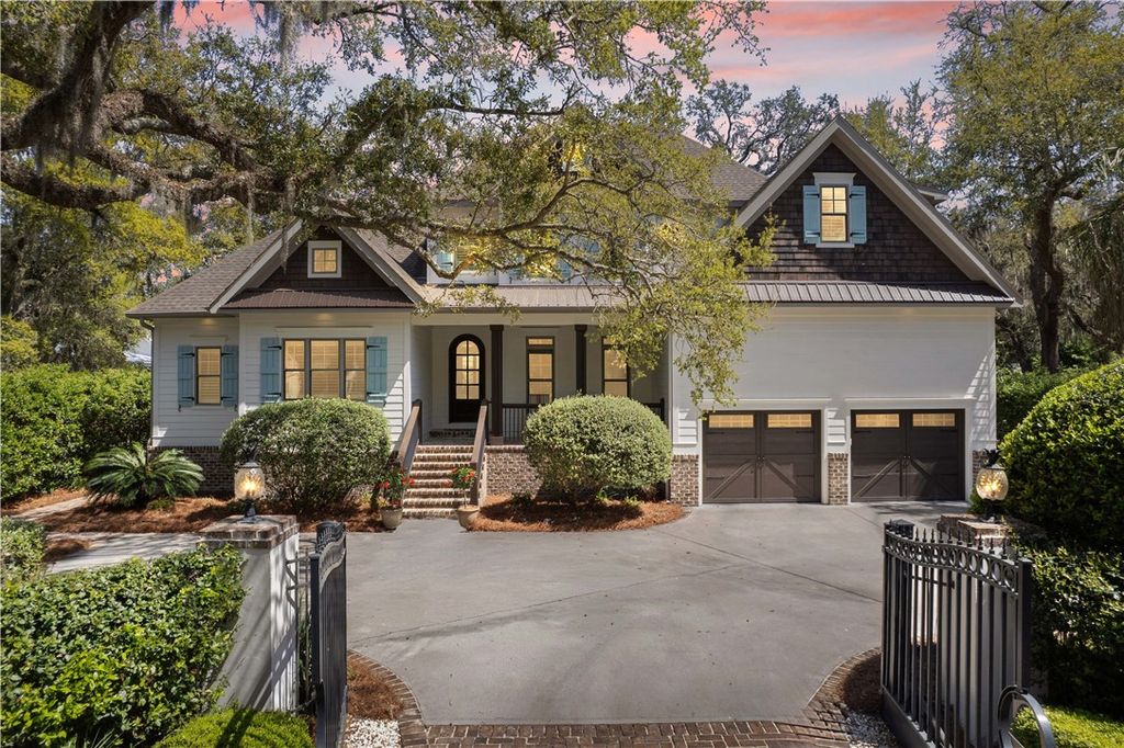 306 Broadway Street, St Simons Island, GA 31522