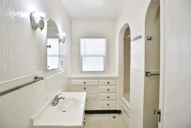 3370 Lemon, Signal Hill, CA 90755