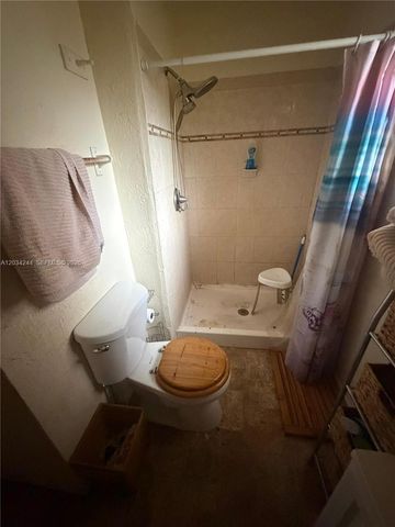 16980 SW 104th Ave, Miami, FL 33157