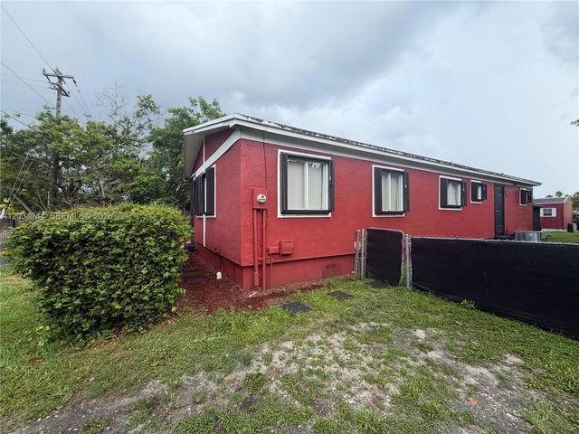 16980 SW 104th Ave, Miami, FL 33157