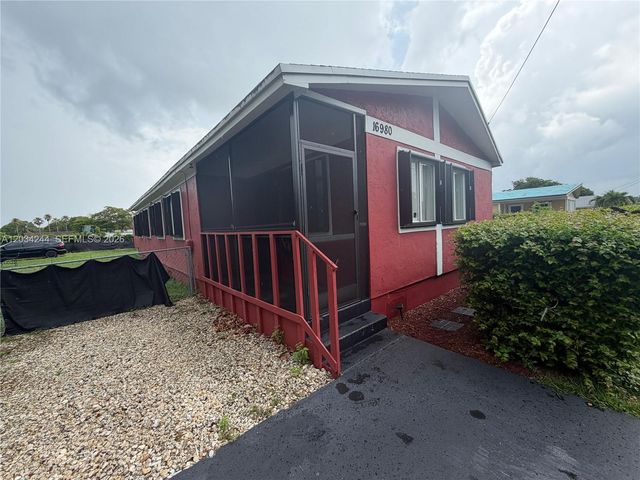 16980 SW 104th Ave, Miami, FL 33157