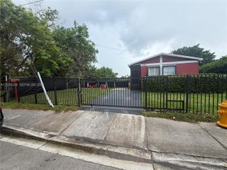 16980 SW 104th Ave, Miami, FL 33157