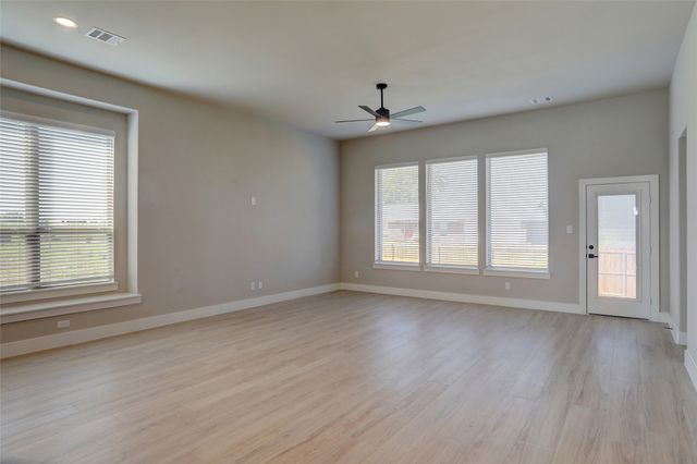 208 Pennington Road, Josephine, TX 75173