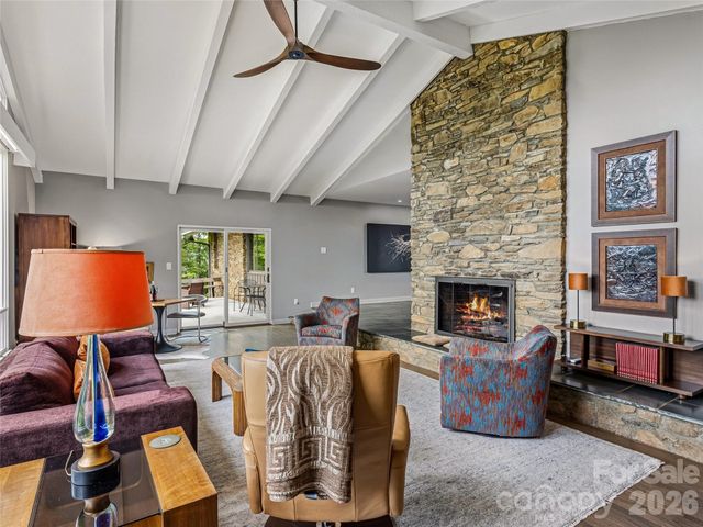 4 Kent Place, Asheville, NC 28804