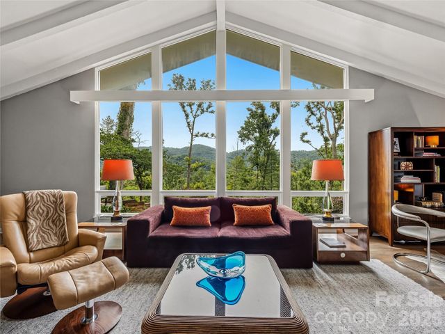 4 Kent Place, Asheville, NC 28804