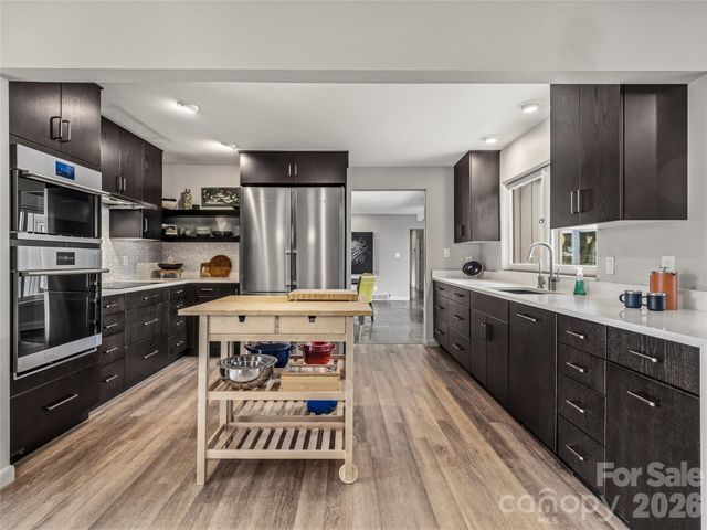 4 Kent Place, Asheville, NC 28804