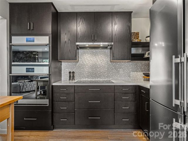 4 Kent Place, Asheville, NC 28804