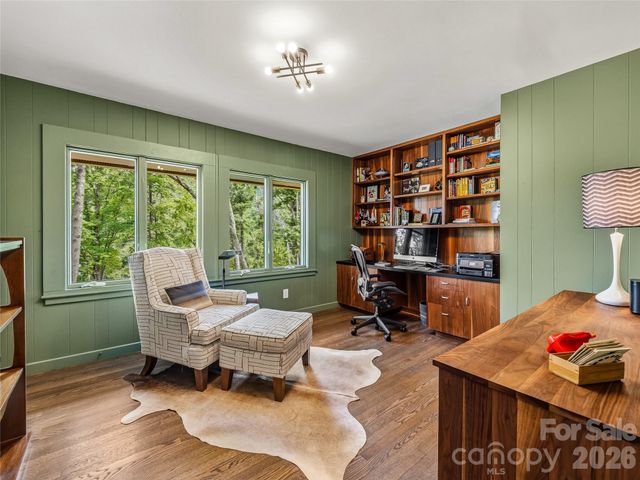 4 Kent Place, Asheville, NC 28804