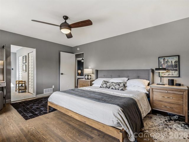 4 Kent Place, Asheville, NC 28804