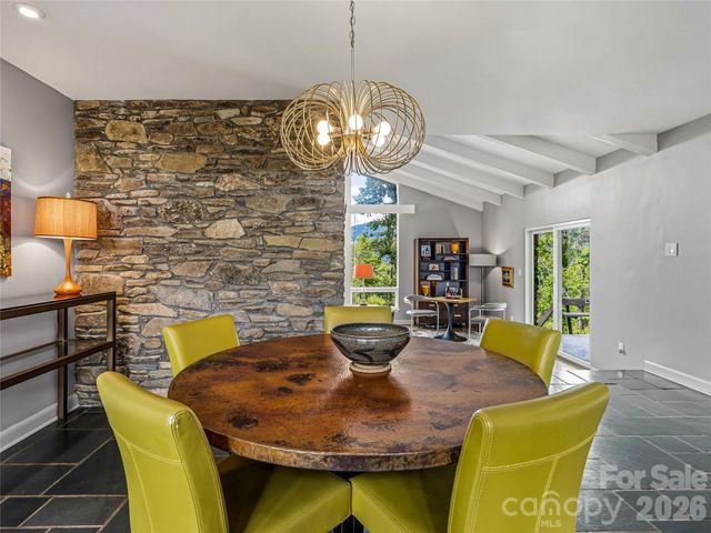 4 Kent Place, Asheville, NC 28804
