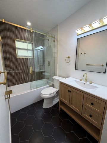 110 NE 17th Court, Pompano Beach, FL 33060