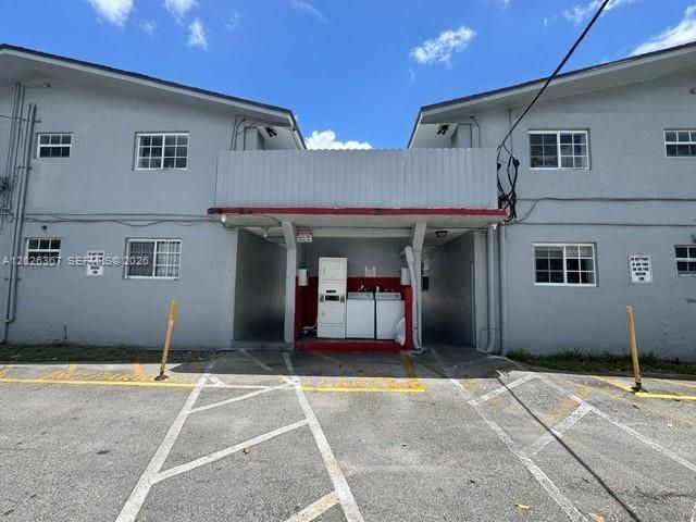 199 W 29th St 12, Hialeah, FL 33012