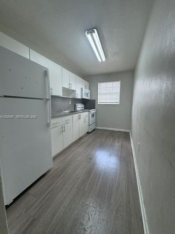199 W 29th St 12, Hialeah, FL 33012
