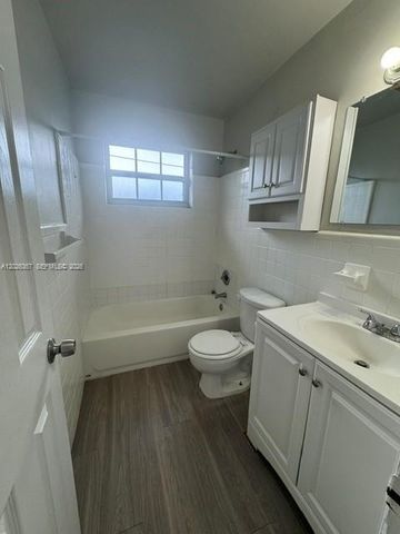 199 W 29th St 12, Hialeah, FL 33012
