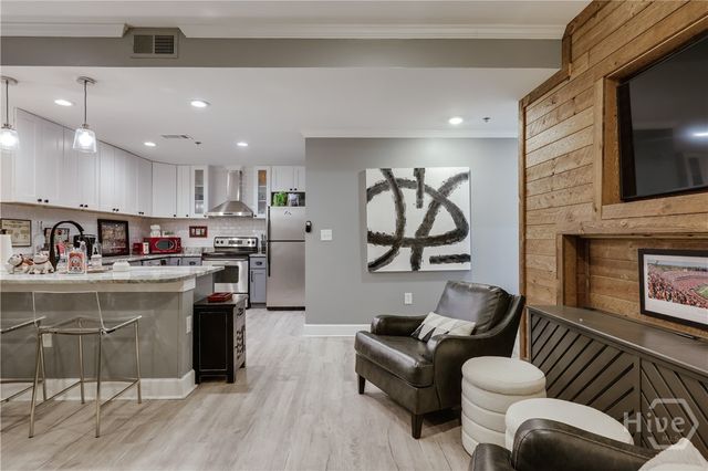 250 W Broad Street 801, Athens, GA 30601