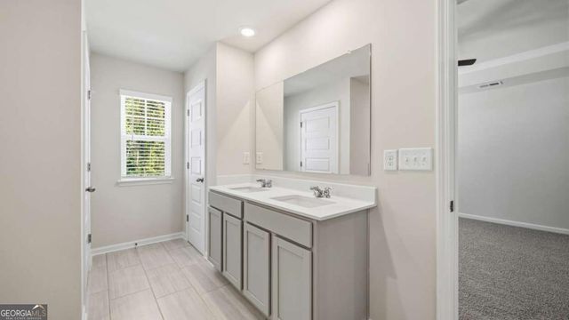 510 Silver Moon Drive, Loganville, GA 30052