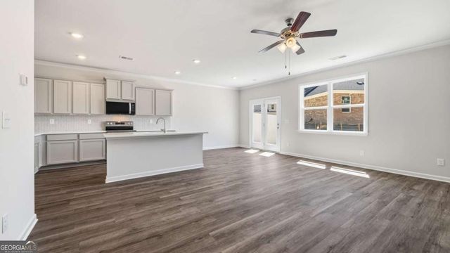 510 Silver Moon Drive, Loganville, GA 30052