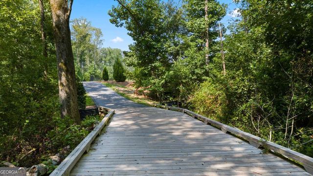 510 Silver Moon Drive, Loganville, GA 30052