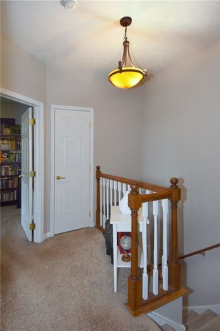 108 Sonie Dr, Ohio Twp, PA 15143