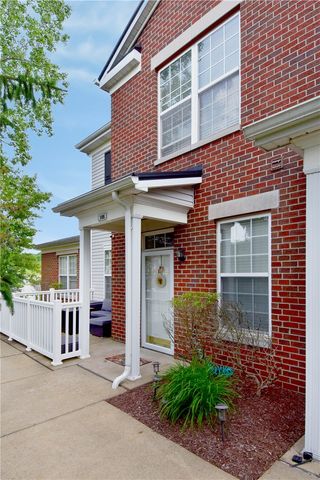 108 Sonie Dr, Ohio Twp, PA 15143