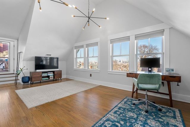 43 Salcombe St 4, Boston, MA 02125