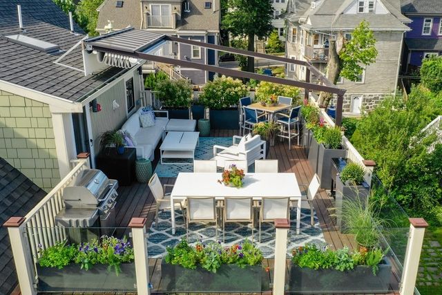 43 Salcombe St 4, Boston, MA 02125
