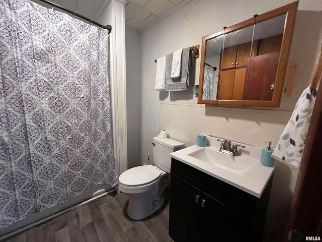 202 S ELM Street, Cambria, IL 62915