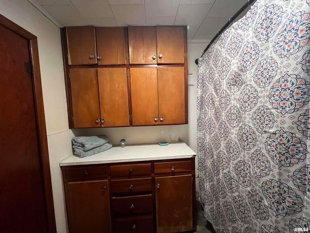 202 S ELM Street, Cambria, IL 62915