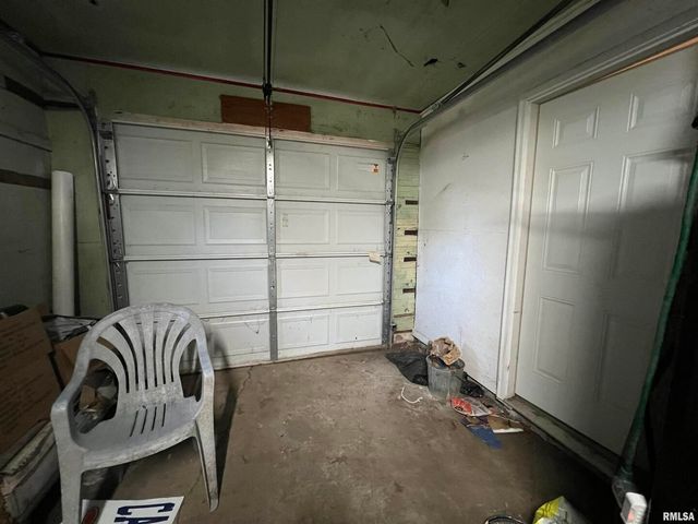 202 S ELM Street, Cambria, IL 62915