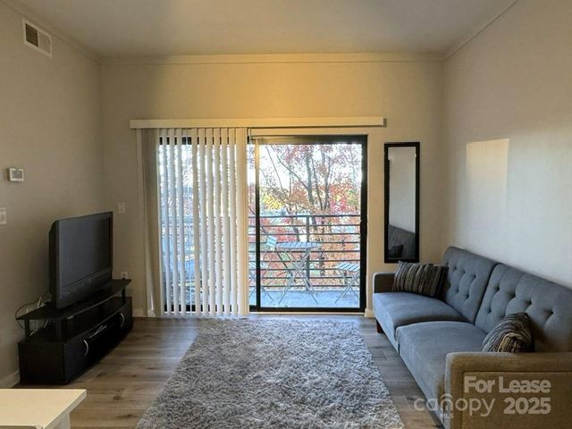 715 N Church Street 414, Charlotte, NC 28202