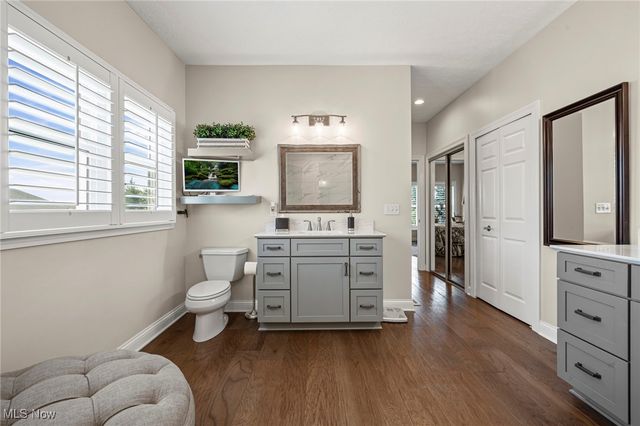 306 Dunbar Circle, Broadview Heights, OH 44147