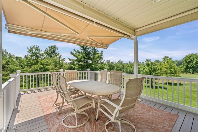 306 Dunbar Circle, Broadview Heights, OH 44147