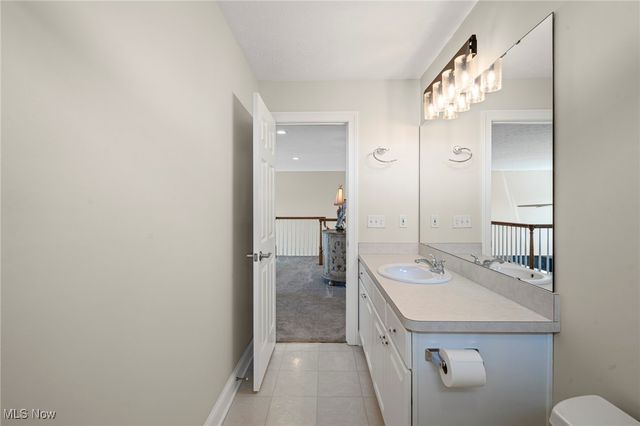 306 Dunbar Circle, Broadview Heights, OH 44147