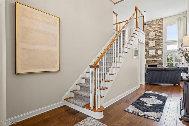 306 Dunbar Circle, Broadview Heights, OH 44147